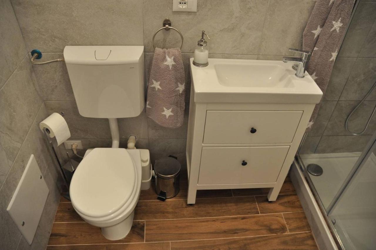 Camera E Bagno Privato A 3 Minuti Dalla Stazione ボローニャ エクステリア 写真