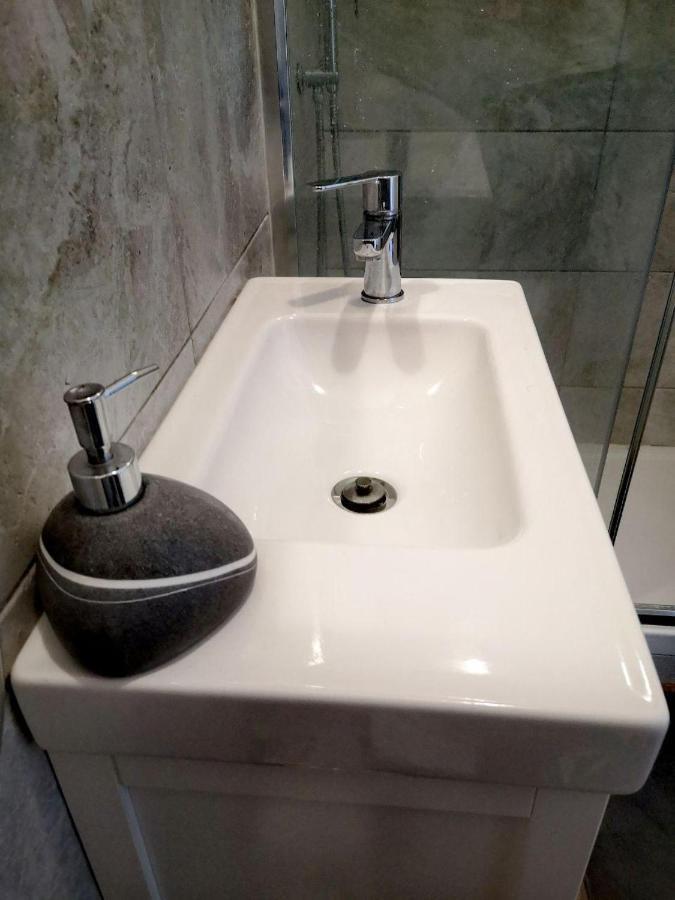 Camera E Bagno Privato A 3 Minuti Dalla Stazione ボローニャ エクステリア 写真
